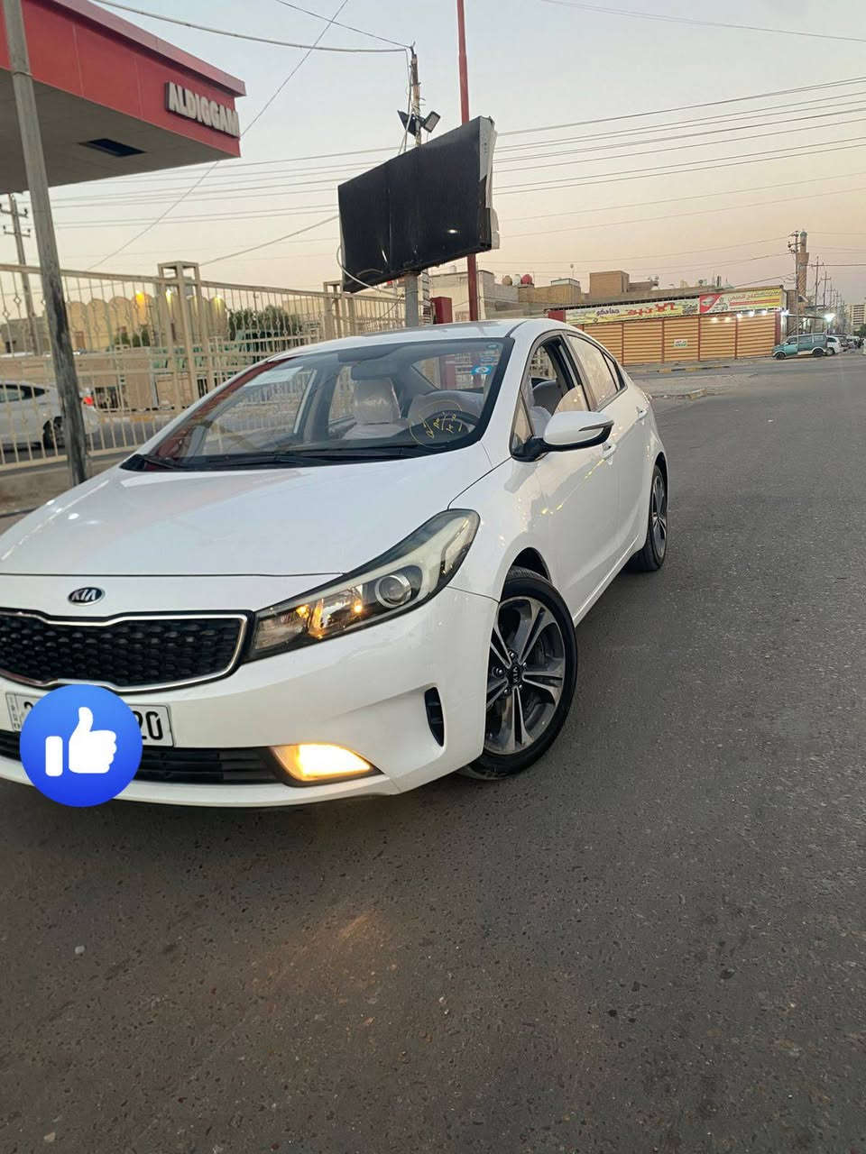 للبيع سيراتو كفاله مديل 17
السعر 130 وبيه مجال 
موبايل ***********
