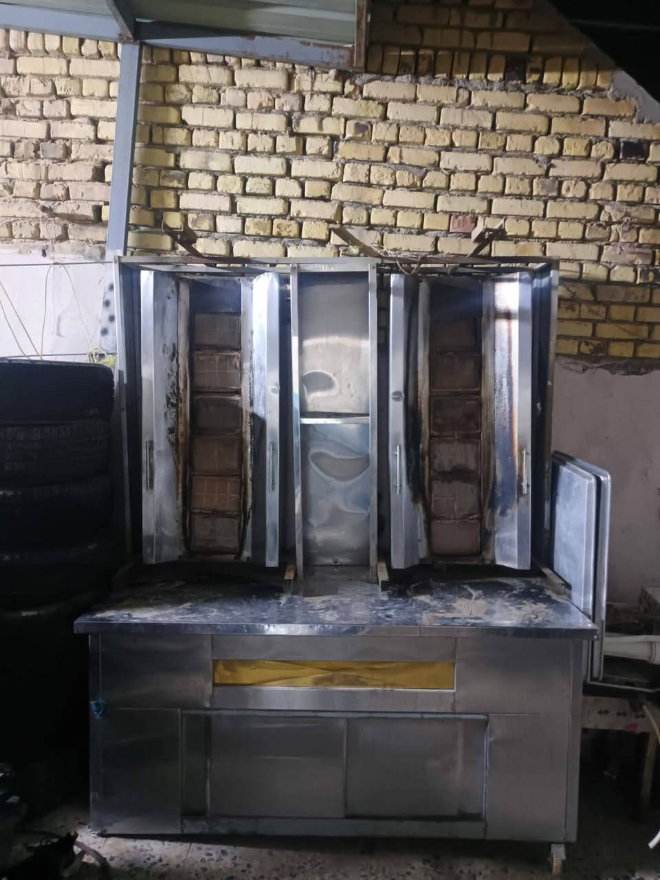 سلام عليكم
شواية كص مع ملحقاته للبيع +وجار كباب 
مكانهن ناصريه مركز
***********
