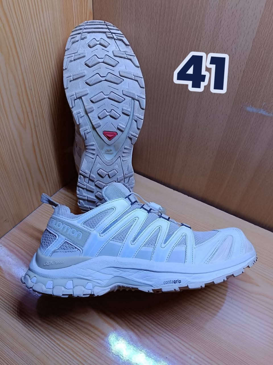 أحذية سلمون فقط اخر قطع ***********
