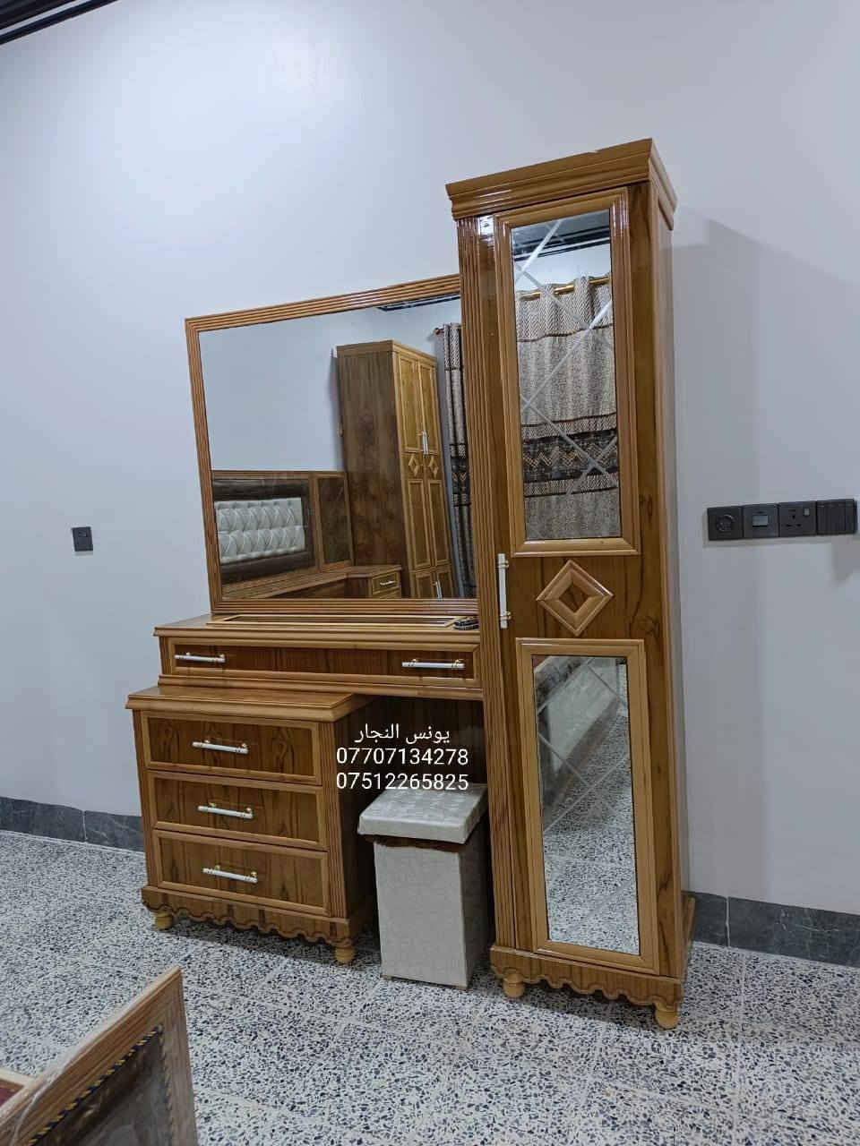 #قسط_غرفتك_براحتك
✔️ ويانا مدة التقسيط سنة و نص بدون مقدمة على منصة اقساطي
✔️ لحاملي ماستر كارد الرافدين من الموظفين و المنتسبين و المتقاعدين
✔️ يوجد فصال حسب الطلب
✔️ يمكنكم استبدال غرفكم القديمة بغرفة جديدة وتقسيط الفرق
✔️ غرف نوم باحدث الموديلات من خشب الصاج
📌العنوان : الموصل / الجانب الأيمن / الصناعة القديمة / اليابسات 
📱كورك :*********** (يوجد واتساب)
📱 اسياسيل  ***********(يوجد واتساب)
