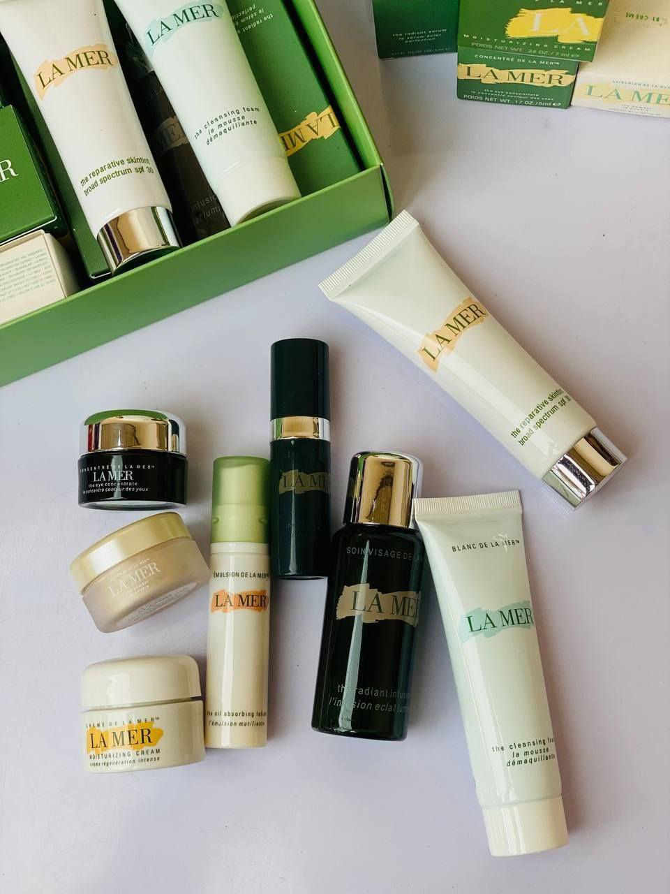 الحل الوحيد لكل مشاكل البشره هذا البكج إنقاذ
توفر بكج البراند العالمي ماركة LAMER متكون من ٨ قطعه مهمه للبشرة تدعم البشرة التعبانة من مستحظرات التجميل والكريمات المضره بالبشرة ستلاحظين الفرق من أول استعمال

مكون من 👇:-
✔️1-كريم تحت العين للتخلص من الهالات السوداء 
✔️2-كريم مرطب لإصلاح تلف البشرة 
✔️3-سيروم مرطب بعمق للبشرة 
✔️4-سيروم مكثف مجدد للخلاية
✔️5-واقي شمس حماية 30 SPF من الشمس
✔️6- باودر الامتصاص الدهون بسرعة 
✔️7-مرطبة للبشرة الجافة والحساسة
✔️8-غسول رغوي ينظف البشرة بعمق .
#الاصلي المنشأ امريكا 🇺🇸💯" 
🚘توصيل لجميع محافظات العراق 4 الاف 🚘


**إذا كنت صاحب هذا الإعلان وتريد حذفه لأي سبب، رجاءا أرسل رسالة إلى الدعم الفني**