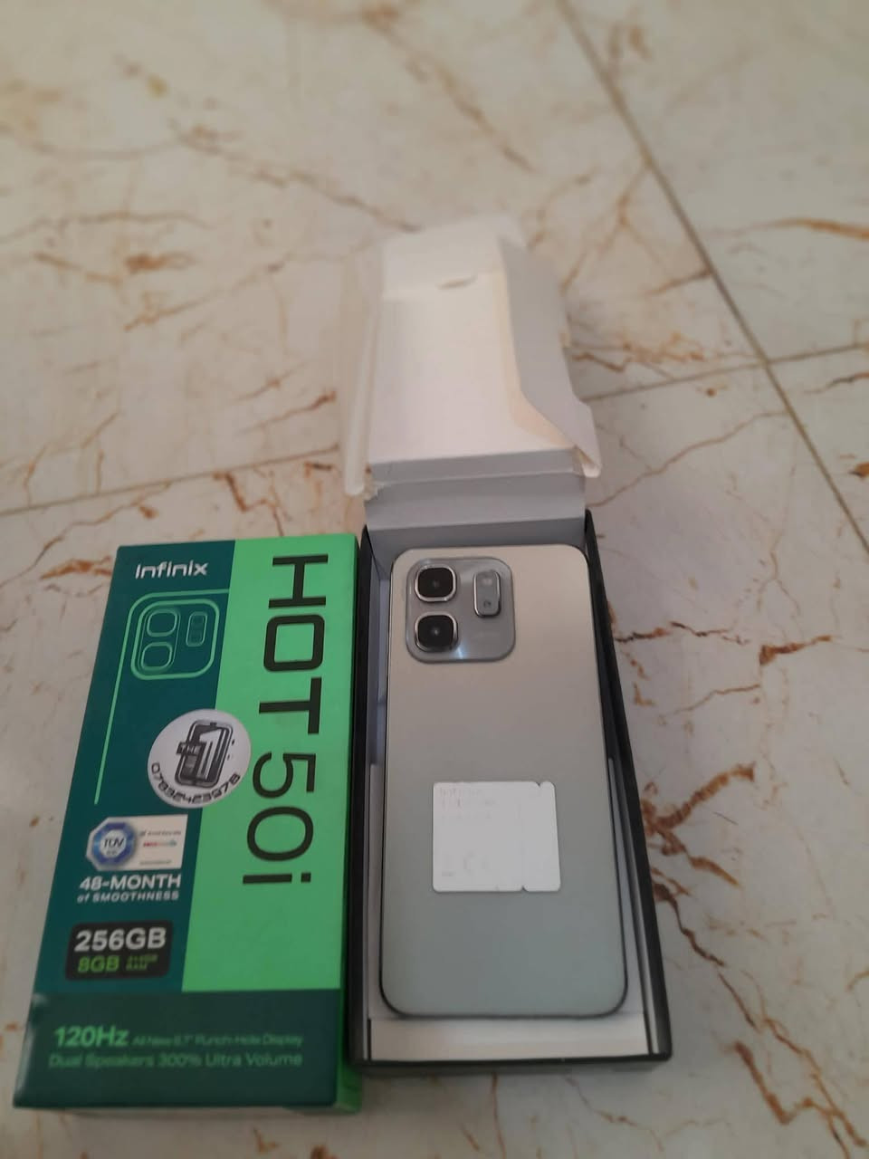 تليفون للبيع مواصفات كامله شحن 100% ذاكره 128 فريمات 4 السعر خاص


**إذا كنت صاحب هذا الإعلان وتريد حذفه لأي سبب، رجاءا أرسل رسالة إلى الدعم الفني**