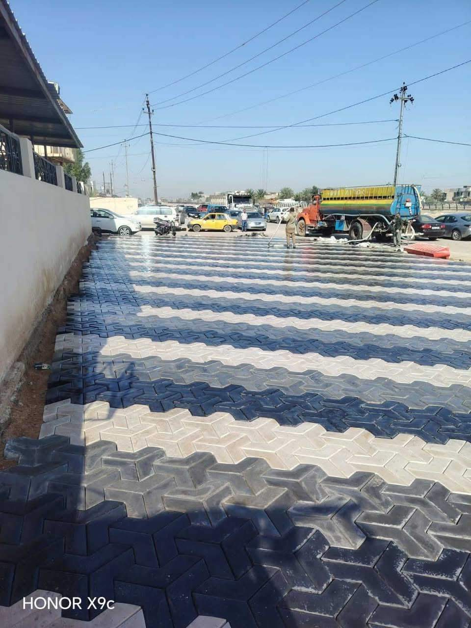 السلام عليكم👋🛣️ جميع انواع المقرنص🔲🔷🔴خلفات مقرنص🛠️
عمل ساقيه➕عمل رصيف➕عمل كابات➕عمل كاشي➕عمل كرانيت🔸
نشتغل بدقه↙️عاليه↘️⚒️🛠️
عمل درجه اوله🥇🔝الثقه في عملنه🔘🔹▪️👍 
الرقم: ***********
