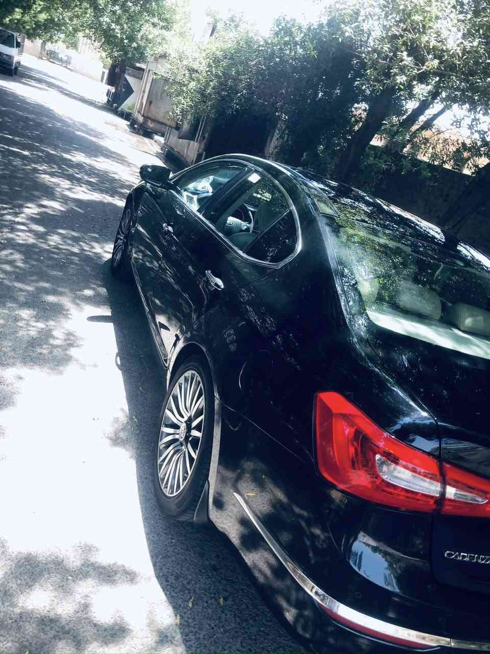 سلام عليكم … 
للبيع كادنزه 2015 فول Vipخليجي
محرك ٣٥٠٠ 
السياره بسمي مكاني بغداد 
المواصفات 
بانوراما 
كشنات جلد 
كشنات تدفئه-تبريد
كشنات الامامي كهرباء 
ثلاث بردات خلفيه 
لد امامي 
لد خلفي 
ويل 19
كامره خلفي دوار 
حساس امامي 
حساس خلفي 
بصمه تشغيل 
بصمه ابواب 
تحكم ستيرن متكامل 
شفتات سرعة
تبريد قطعتين 
تبريد بيانو
العداد المسافة / ١٥٤/ كيلو متر قابل للزياده 
سياره بيه فقط رواجز مبدله صبغ جاملغ امامي جهت سايق وباب الصدر بدون حادث اثر طخات بدون دواخل
 كير محرك مكفول تبريد تدفئه سياره خير وبركه ترايك لسليمانيه احولك ونرجع 
السعر… ١٤٠$ 
رقم الهاتف / ***********
