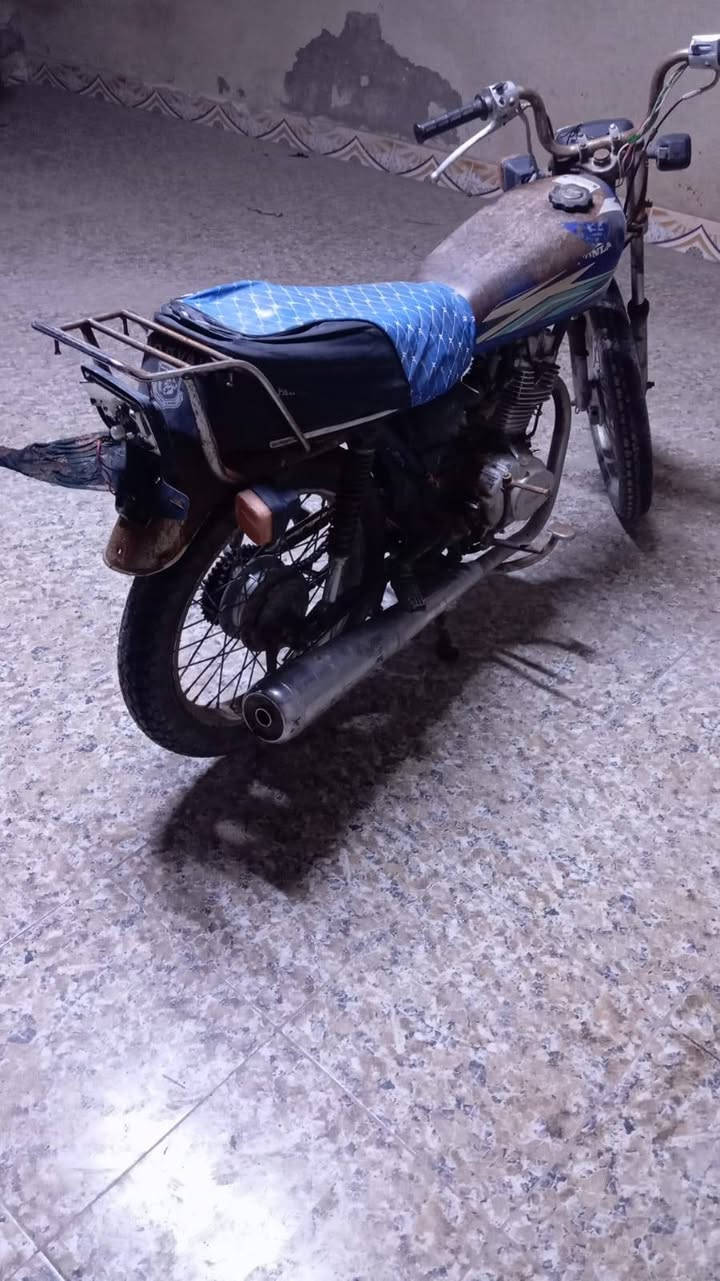 دراجة ادوات للبيع سعر 300 وبية مجال الي مو شراي لا يجي


**إذا كنت صاحب هذا الإعلان وتريد حذفه لأي سبب، رجاءا أرسل رسالة إلى الدعم الفني**