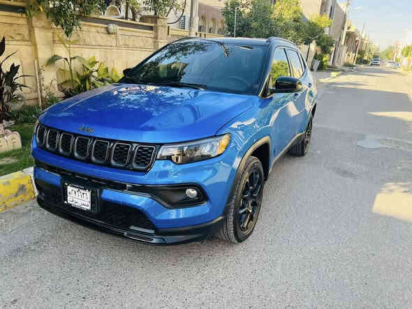 يا الله 
السلام عليكم 
JEEP COMPASS
‎جيب كومباس  موديل 
2024شكل الجديد ،ماشيه 700 زيرو
دخول جديد بدون رقم 
سياره بأسمي
حادث بابتين امبدلات نفس اللون 
بجم كبس ايرباك بس بردة
صور الحادث موجوده بالمنشور
مكفوله من الشاصي واللغد 
دبل بصمه 
فور ويل 
OFF ROAD PAGES 
‎، شاشة كبيرة
‎كاميرا  360 ، 
كشنات جلد 
كشنات كهرباء
سماعات الباين Alpine
لايتات زينون ليد بك لايت ليد 
شحن واير ليس
‎، تحكمات ستيرن جهتين 
، سايد بريك بصمة 
‎، 
تبريد وتدفئة قطعتين امامي وخلفي ,
الجنطه الخلفيه كهرباء
‎تشغيل عن بعد 
، رادارات امامي وجانبي 
مع نقطة عمياء
 حساسات خلفي
 ، مثبت سرعة ذكي تفاعلي 
، نظام تحديد مسار 
، اوتو ستوب توقف تلقائي 
محرك 4 سلندر 2000 تيربو
السعر 162
مكان السيارة بغداد الغزالية 
الشراي يتصل 
***********📞
