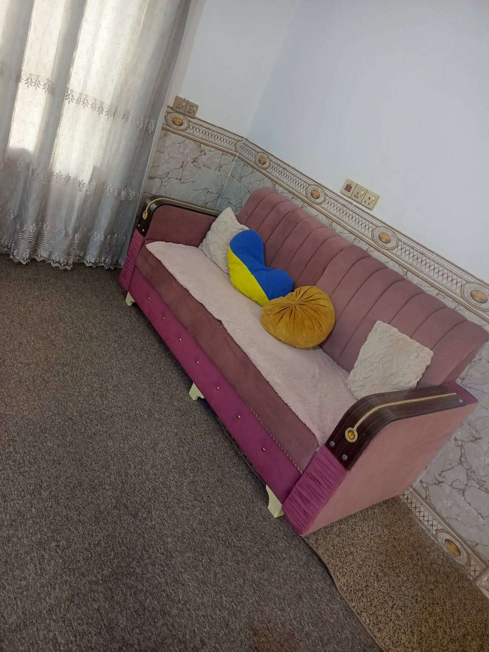 اغراض بيت للبيع مكاني حله ورديه خارج للاتصال ‏‪***********‬‏
