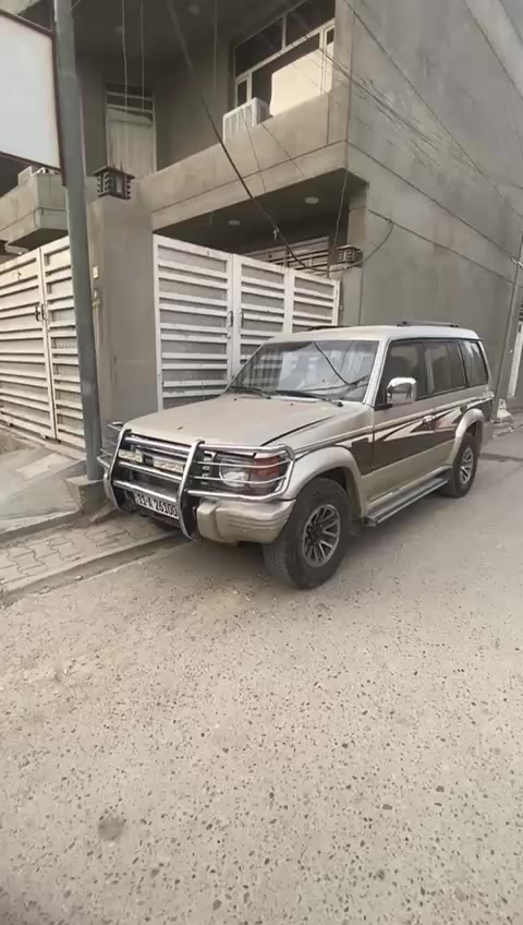 سلام عليكم باجيرو مديل 93رقم بغداد بسمي تحويل مباشر عنوان سياره بغداد كماليه سعر سياره 50وبيه مجال التواصل انتصال ع ***********
