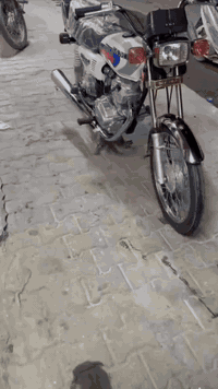 السلام عليكم دراجه للبيع السعر خاص***********
