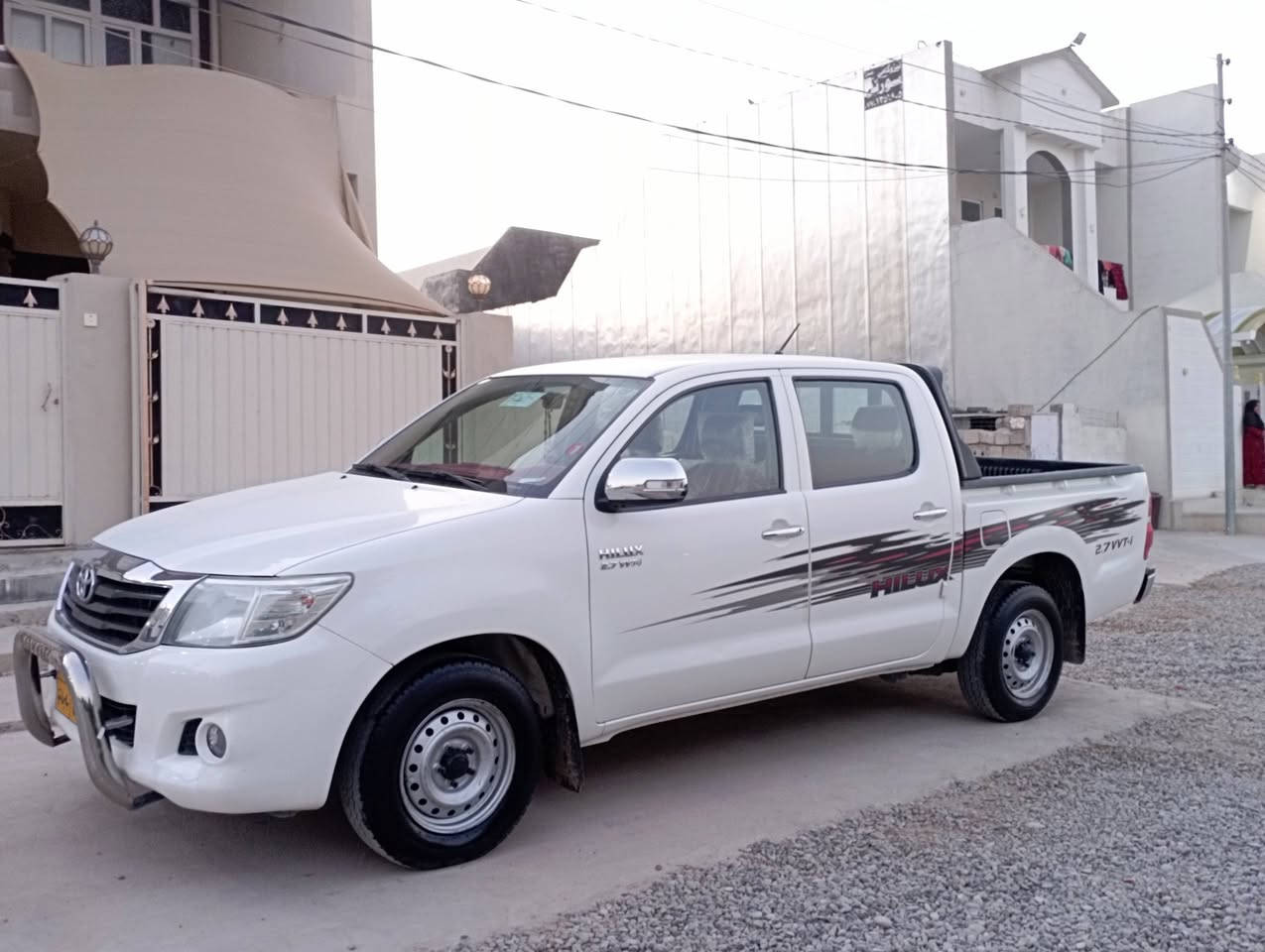 TOYOTA Marzya 2012 سەیارەکە 80 هەزاری حەقیقی ڕۆیشتوە چوارتایەی لۆکی بیلاد لەژێرە سەیارەکە هەوو گیانی بەشەرت نوقسانی و گڵایە ببڕە هەموو گیانی وەک شەریکە ماوەتەوە سەیارەکە  سەیارەکە 5 مانگی تیا ماوە هەموو گیانی  بەشەرت  تکایە گەر موشتەری نیت بێزارمان مەکە                      ژمارەی مۆبایل *********** سعرەکەشی تەنهاو تەنها_            206گەڵا
