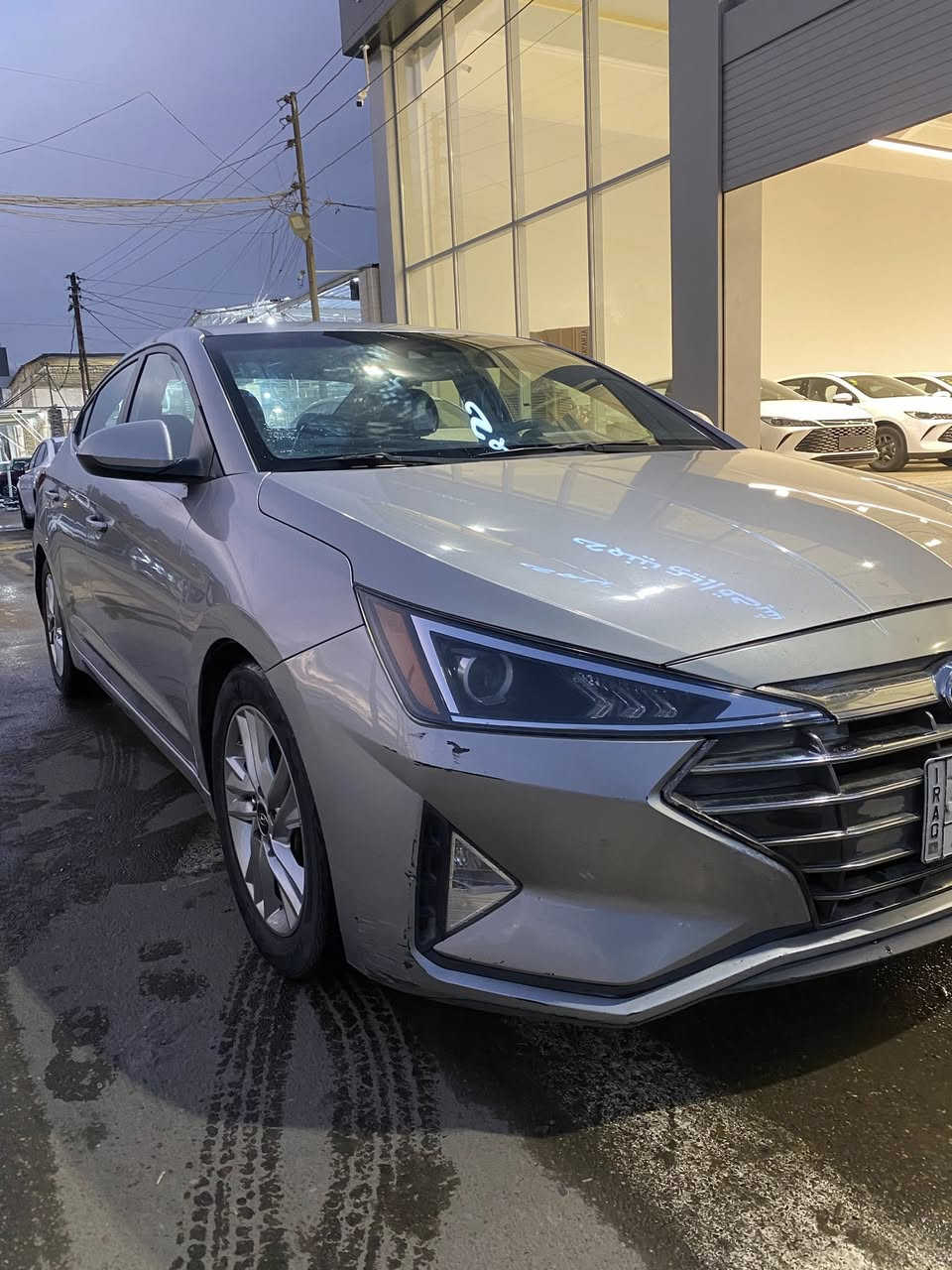 ((((((((مكلف بالنشر))))))))
السلام عليكم النترا 2020 وارد امريكي حادثها جنطة بدون ايرباك رقم بغداد باسمي ماشية 105 ميل استخدام شخصي مبدل ضاغطة مال محرك وبيها جراد بالجنطة مكان السيارة ببغداد 
(((السعر 145 وبيها مجال))) 

‏‭0773 807 3400‬

‏‭0780 880 6643‬
