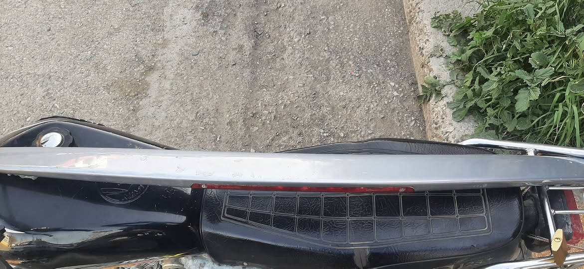 ئەم سپێرو کارتۆنەی ناوسنوق بۆ فرۆشتن قیاسەکەی 185-70.14 
لەگەڵ ئەم باڵی سەر سنوقە ناوەڕاستکەی لایتە
هەرکامیت ویست خۆت بەویژدان سعر دانیو پیرۆزت بێ 
ناونیشان سلێمانی خەبات السليمانية, العراق


**إذا كنت صاحب هذا الإعلان وتريد حذفه لأي سبب، رجاءا أرسل رسالة إلى الدعم الفني**