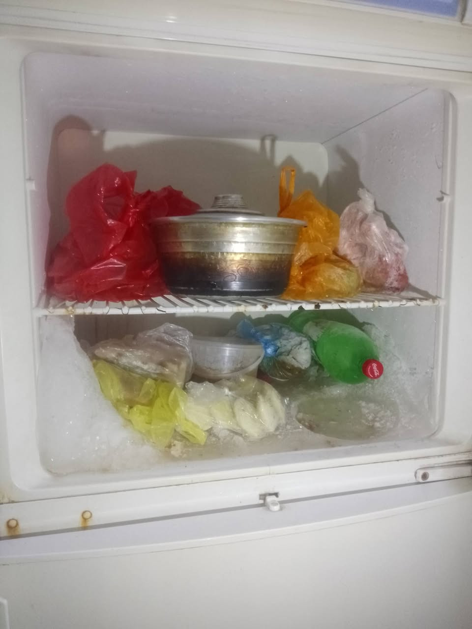 السلام عليكم ثلاجه للبيع سعره 100و بيه مجال للشراي


**إذا كنت صاحب هذا الإعلان وتريد حذفه لأي سبب، رجاءا أرسل رسالة إلى الدعم الفني**