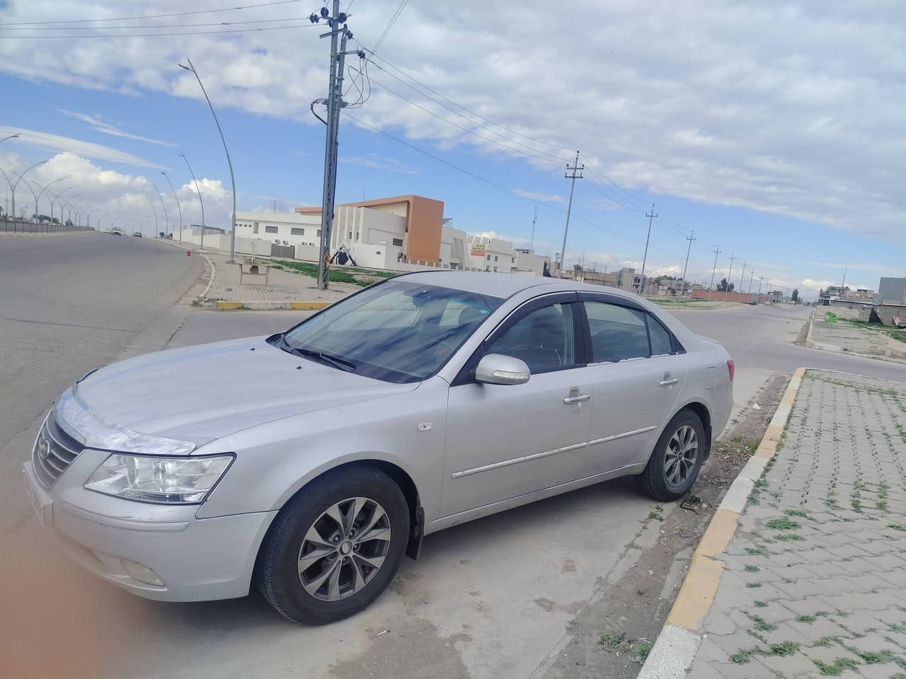 هيونداي سوناتا موديل 2010 رقم اربيل كير بشرط ومحرك بشرط قطعتين صبغ بدون دواخل
حجم المحرك 24   ***********
