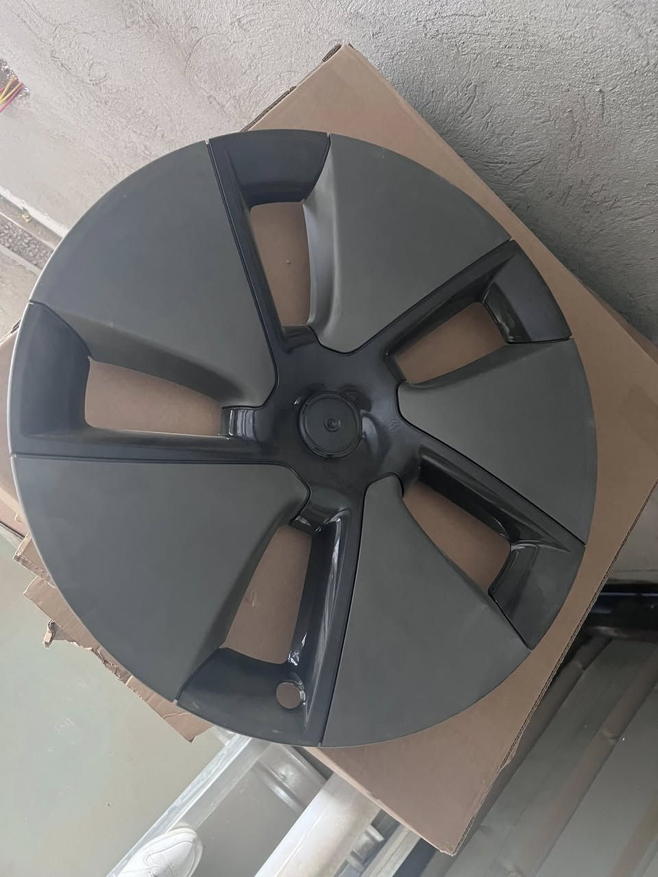 السلام عليكم اخوان
جميع قطع غيار تخص TESLA متوفره بشركة Evparts.iq 
لتجارة قطع غيار السيارات الكهربائيه اسعارنه جدا مناسبه 
وكواليتي مضمون 
موقعنا بغداد الغزالية بجانب شركة تويوتا ساز
***********📞
***********
***********
