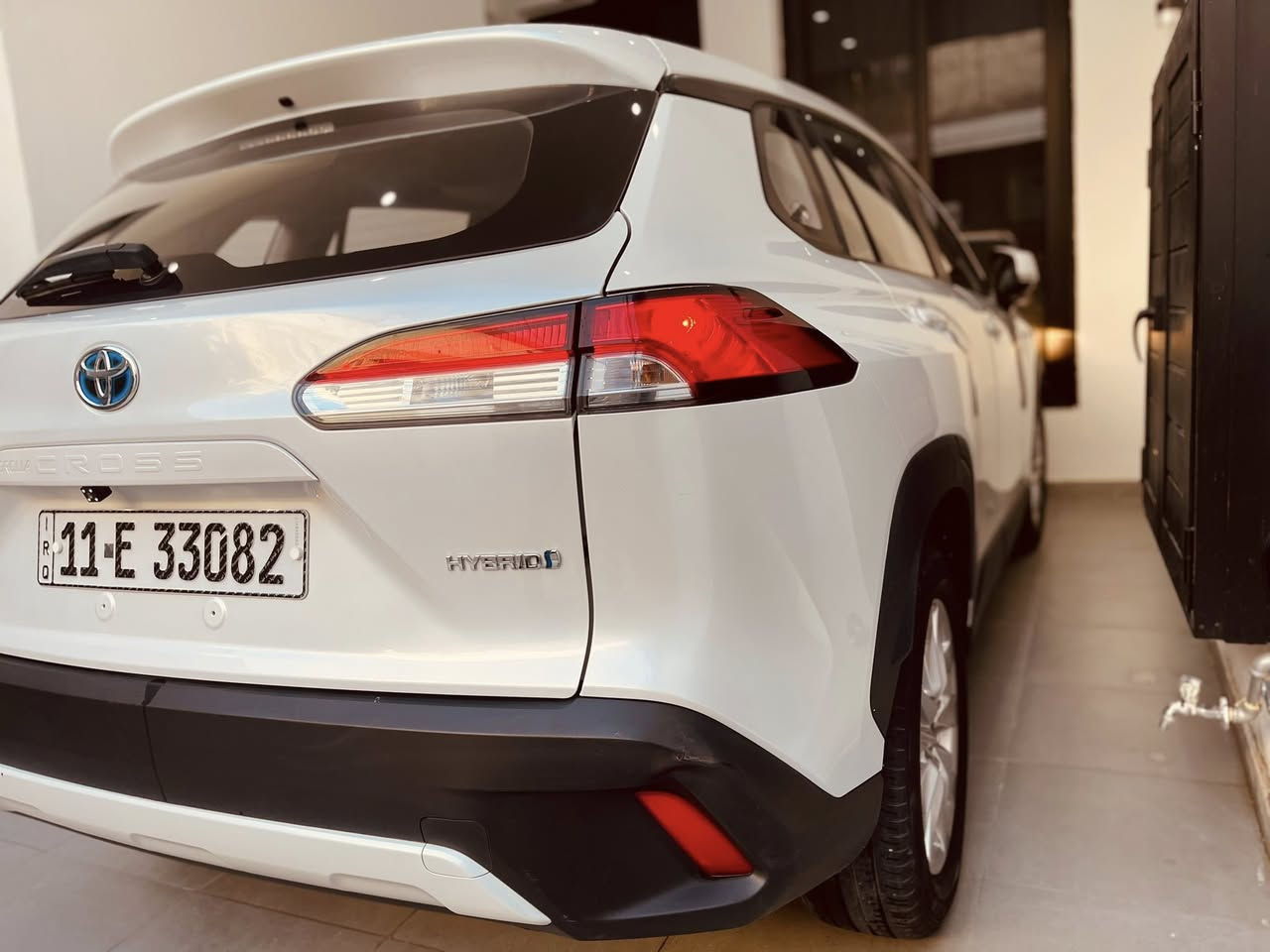 بسم الله الرحمن آلرحيم 
🌺السلام عليكم ورحمة الله وبركاته🌺
🔴اخواني عندي كورولا كروز 2024 ماشية ٣٣ الف هايبرد للبيع مرقمة لوحات وسنوية رقم بغداد باسمي🔴
السيارة مكفولة ولله الحمد من الصبغ والبارد والتبديل  🌹تجميع الصين🌹
ا(مواصفات فول بيسك الأساسية والمعروفة) ا
❄️تبريد شاشة، كروز سرعة ورادار وسلايد روف 
📺شاشة كبيرة وتفاعلية واريل نفكيتر 
بصمة ومود درايف وهاند بريك كهربائي 
🌹سعر السيارة ١٦٨٠٠$  دولار 🌹 
🟥العلامة الزرقاء الباب الاول  ومرقمة وهزة
مكان السيارة بغداد الكرادة / المسبح
للمعلومات الاتصال على ***********
