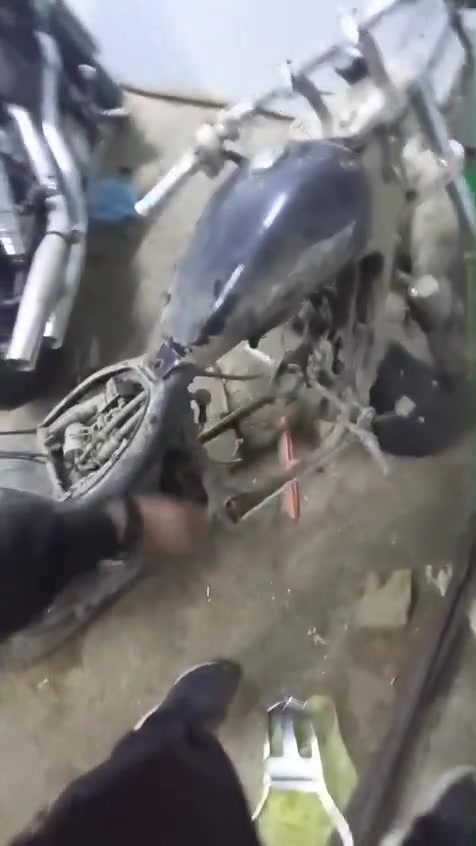 من رخصة الادمن المحترم
ورشة Horsemen Garage   
📛 لسنا الوحيدون ولا الافضل بس ماكو شي يصعب علينة 📛
تقسيم وتنظيم كابريتر هوندا شادو 400  بجهاز السينكونايزر
 ورشتنا لتصليح جميع الدراجات الكير ( دراجات التوصيل ، بطح ، هارلي ، الترحال ، كولدن ونك ، BMW GS  ،K1200 ،k1600 , RT ، افريكا تون ، كافة انواع الدراجات الادفنجر ) اذا تعبان ومابيك حيل تجيبهة اكو تصيلح موقعي
، عنوانه بغداد/الاعلام/ مجمع 6، للتواصل المهندس احمد ***********
#فيترجي_دراجات #فيترجي #دراجات

