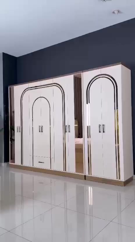 لاريسا كريمي و جوزي مودرن
10 قطع 
 سرير حديد
ابواب هيدروليك 
سرير خزان 
قياس كنتور 320 * 220
ارتفاع السرير 140. 
  
السعر 1200.000
#غرف_نوم #تركيغرف_نوم_تركية_باسعار_تنافسية


**إذا كنت صاحب هذا الإعلان وتريد حذفه لأي سبب، رجاءا أرسل رسالة إلى الدعم الفني**