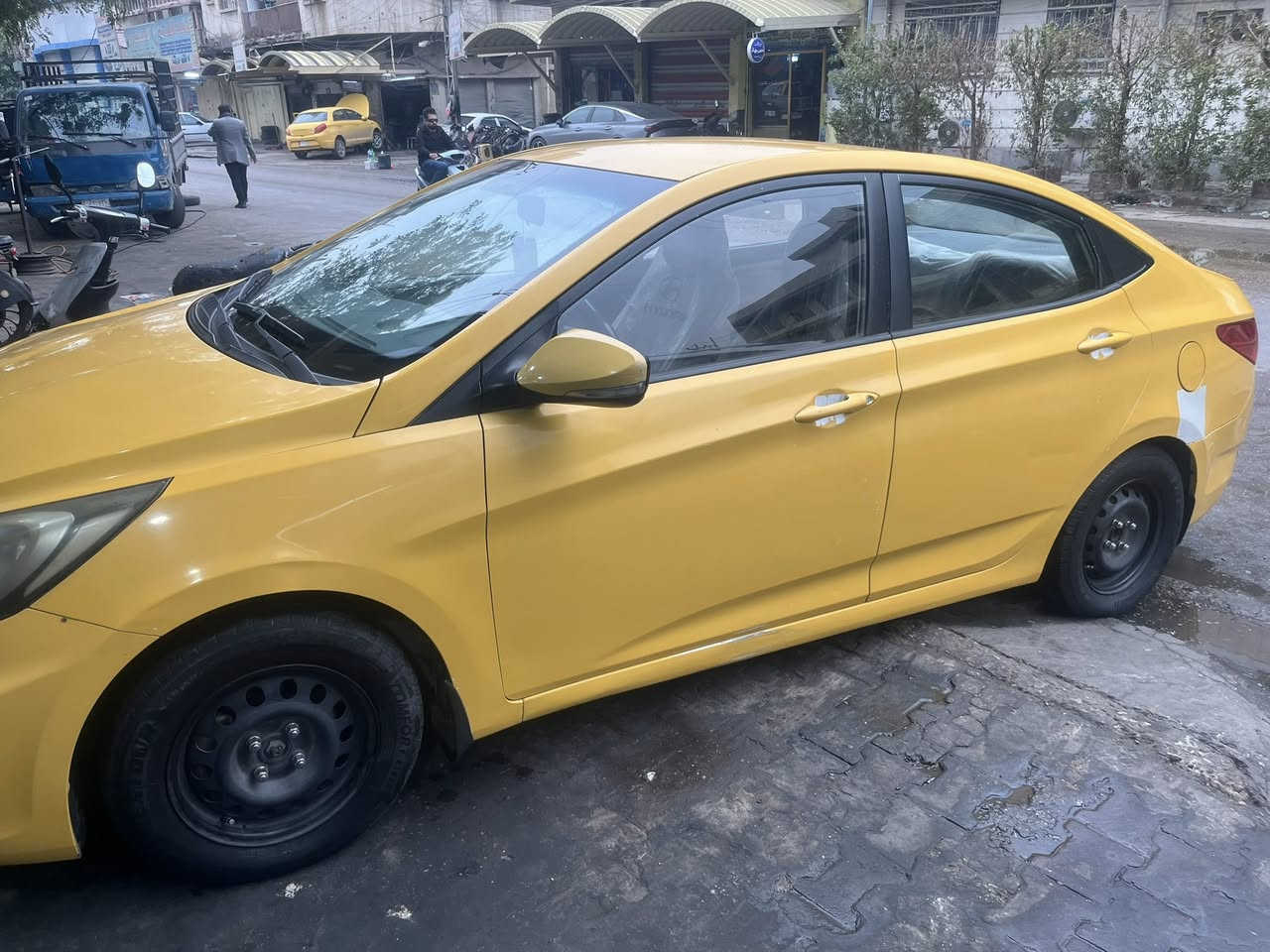 السلام عليكم
اكسنت خليجي بشرط مكفوله من الحادث

كشافات

اشاير مري

شرط تبريد وي السويج

داخل مجيس

تخم تايرات

محرك 1600 مرغوب

سياره جديده وين متريد وديه شرط الفحص

77$ او بيه مجال

بغداد الكرخ العطيفيه قرب مقهى البيروتي 

***********
