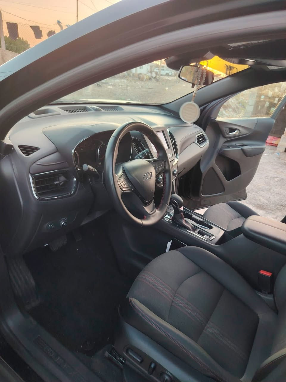 شوفرليت كوينكس موديل 2024 موصفات ❌Rs❌
محرك 1500 تيربو 
موصفات 
بصمه تشغيل
بصمه ابواب
تشغيل عن بعد 
هند بريك بصمه

حساسات اماميه
حساسات خلفيه
رادار امامي 
رادار جانبي
شاشه اعطال
شاشه لمس تدعم الابل كار بلي
تدفئه كشنات 

كشن جلد 
جنطه كهرباء
لد نهاري 
منضومه زنون بلادي
اطفئه ذاتي 
تحديد مسار
فول تحكمات ستيرن 
منافذ Uspمتعدده
تبريد بيانو منفصل 
قطعتين تبريد 
ويل حجم 18 كروم
***********
***********
سياره رقم واسط
