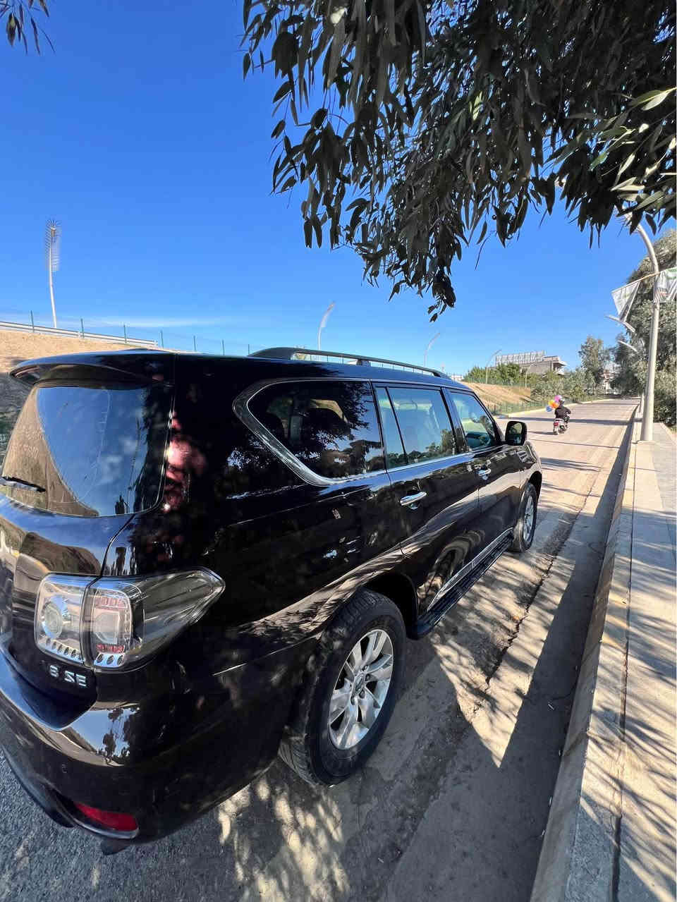 السلام عليكم نيسان باترول سيف العرب ٢٠١٠خليجي بدون ضرر ولا صبغ موصفات seالمرغوب مكينه بدون طاحونه السياره فول الفول فتحه بصمه كشنات جلد مودات قيادة تحكمات صندوق كهربائي وهواي بعد ادامة كامله للمكينه  وللفور ويل وصدر امامي وخلفي جديد وسنويه وهزة جدد بدون برغي نقص وعليهه منضومة غاز ايطاليه  انسه شي اسمه صرف مكانهه بعقوبه رقم بغداد باسمي سعر ٢٢٥بيع او مراوس حسب القناعه *********** بعقوبة, ديالى
