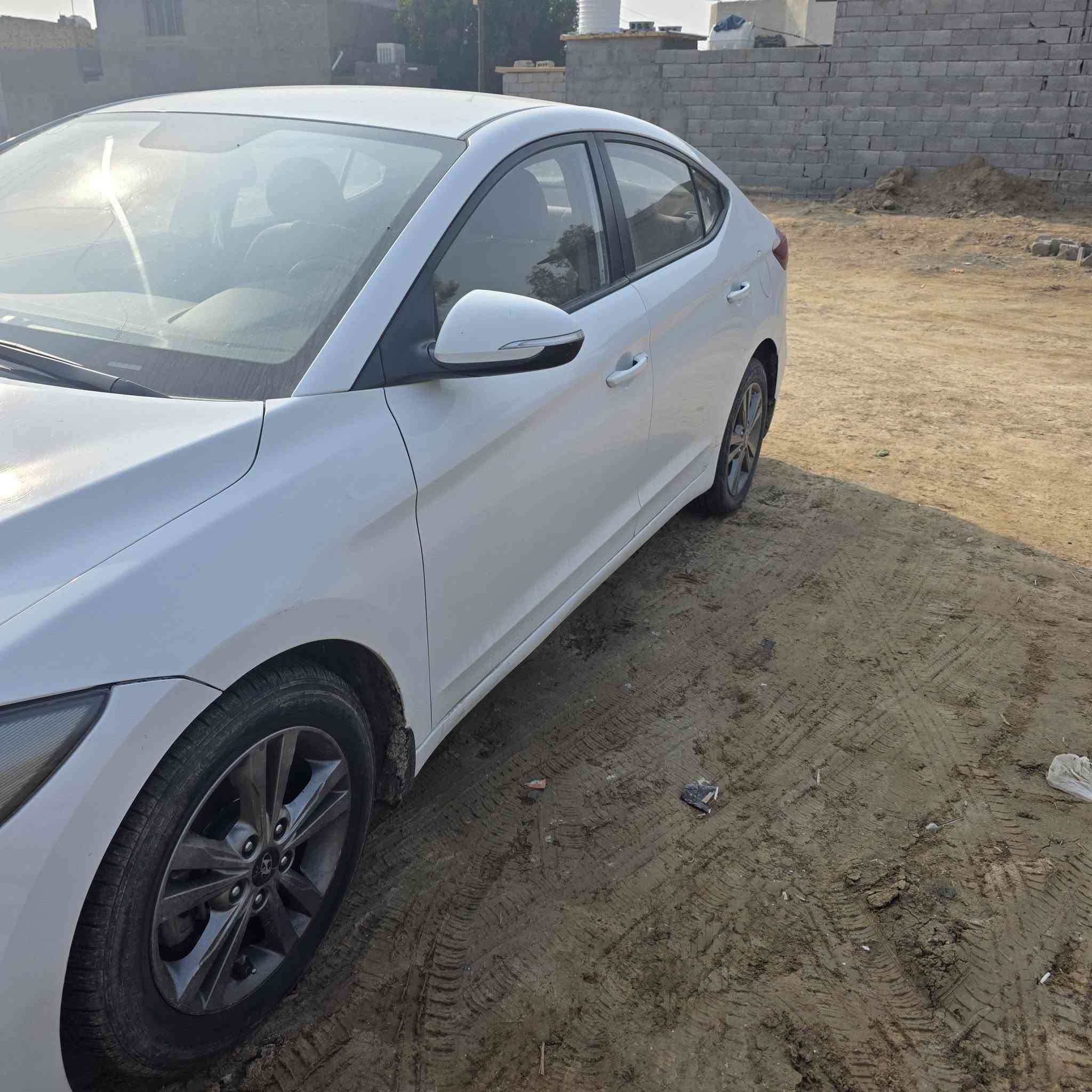 السلام عليكم لبيع النتره مديل ١٦ شكل ١٧ خليجي بيها قطعتين صبغ مكينه ٢٠٠ ما مفتوحه ماشيه ١٥٠ حقيقي شرط ادك جرس بل ١٢٠ رقم بغداد شرط التحويل السعر ١٣٣ وبيه مجال الستفسار اتصل *********** مكاني كربلاء
