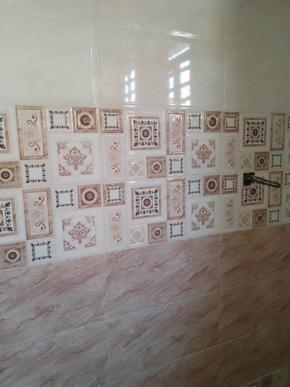 سلام عليكم  خلفه سيراميك مرمر كرانيت تغليف بايات ارضيات  بغداد / ***********
