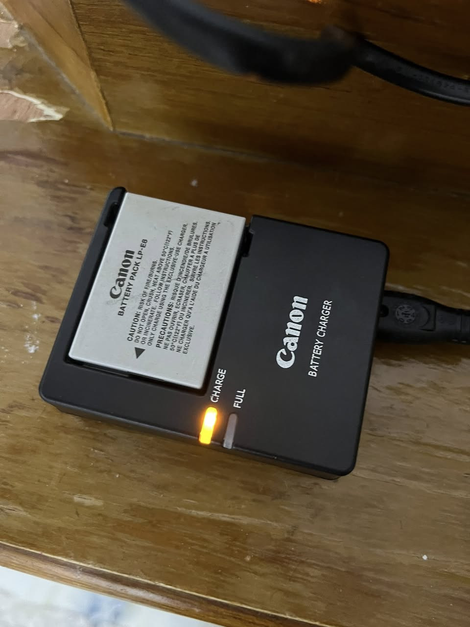 كامرا كانون  للبيع
ملحقاتها الجنطة مع شاعنات عدد 2 

الكامرا استخدامة جدا قليل 

سعره 200 الف


**إذا كنت صاحب هذا الإعلان وتريد حذفه لأي سبب، رجاءا أرسل رسالة إلى الدعم الفني**