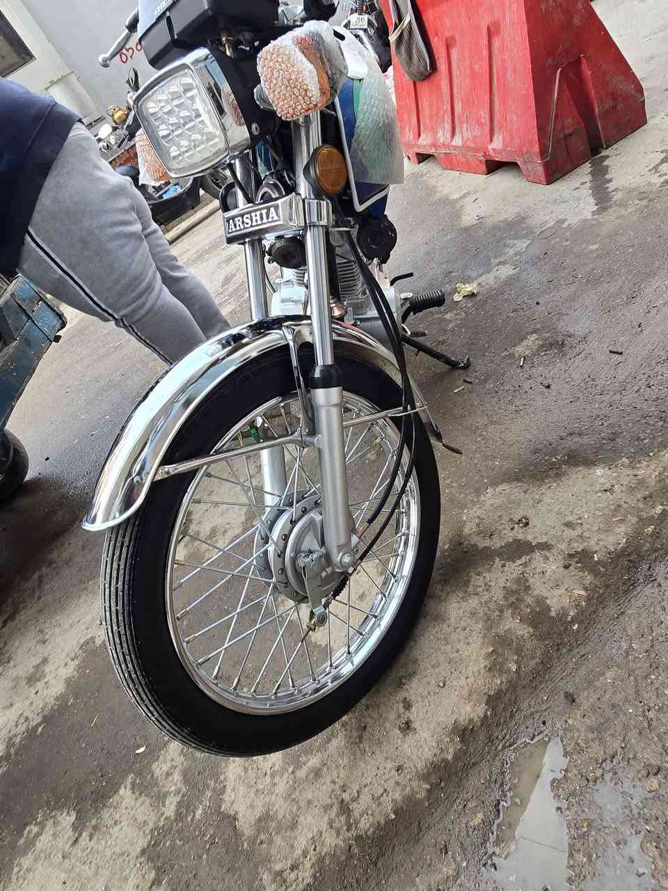 مرحبا شباب اربع كير مديل  25 رقم نجف نكليزي دراجة جدن نضيفة شوفت عينك كلشي ما مبدل بيهة على وضع العارضي كفالة من كلشي السعر خاص المكان نجف شارع المدينة ***********
