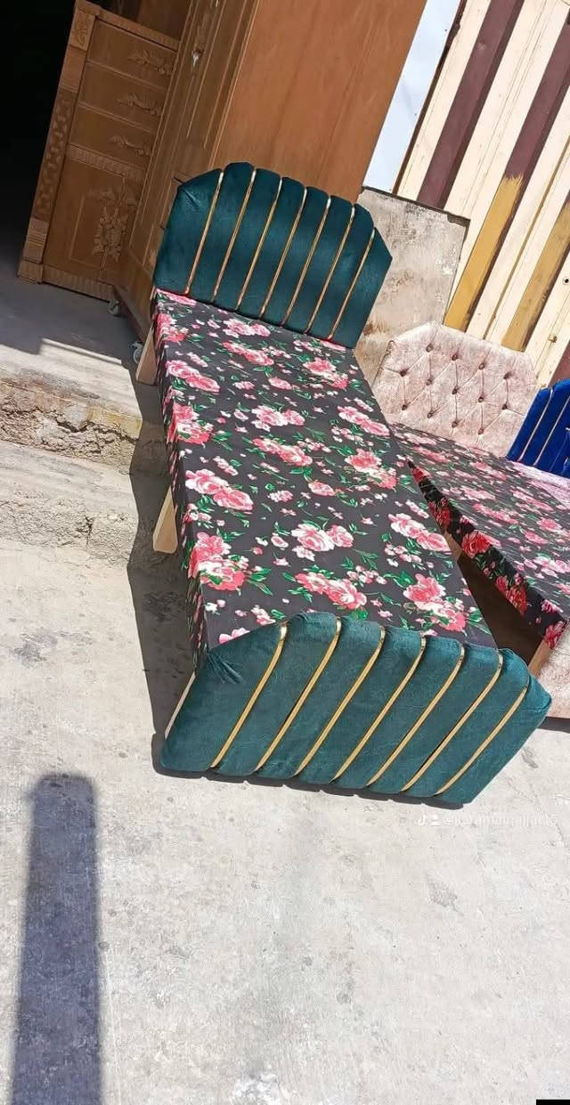 تخت نفر. خشب جديد 
#السعر65فقط. متوفر الوان دوشمه 
العنوان الموصل الايمن للاستفسار خاص


**إذا كنت صاحب هذا الإعلان وتريد حذفه لأي سبب، رجاءا أرسل رسالة إلى الدعم الفني**