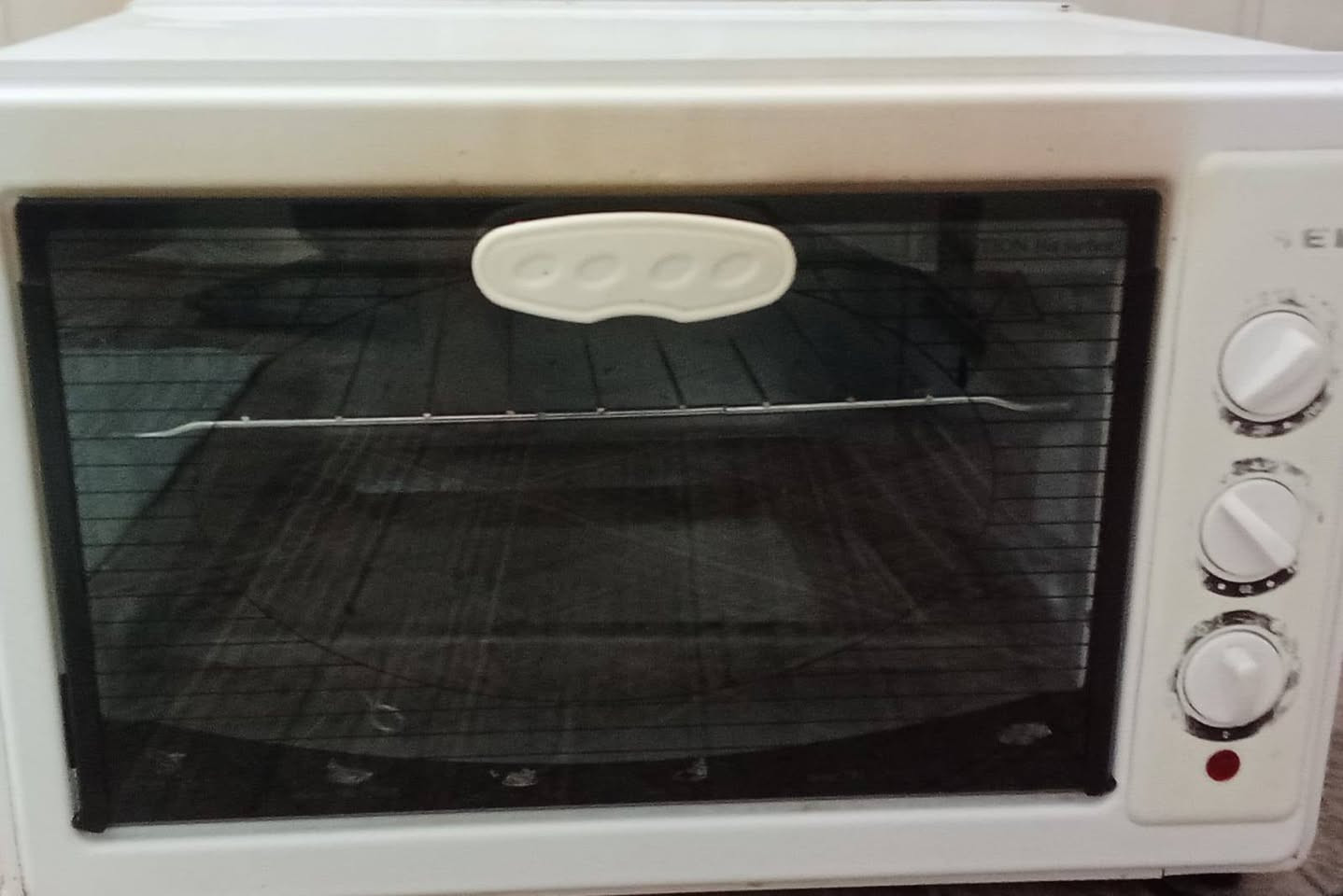 اوڤن للبيع اخو الجديد السعر خاص للاستفسار ***********
