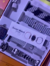 ساعه سمارت مع 7قطعه سير سعر القطعه 10الاف للطلب 07812390811