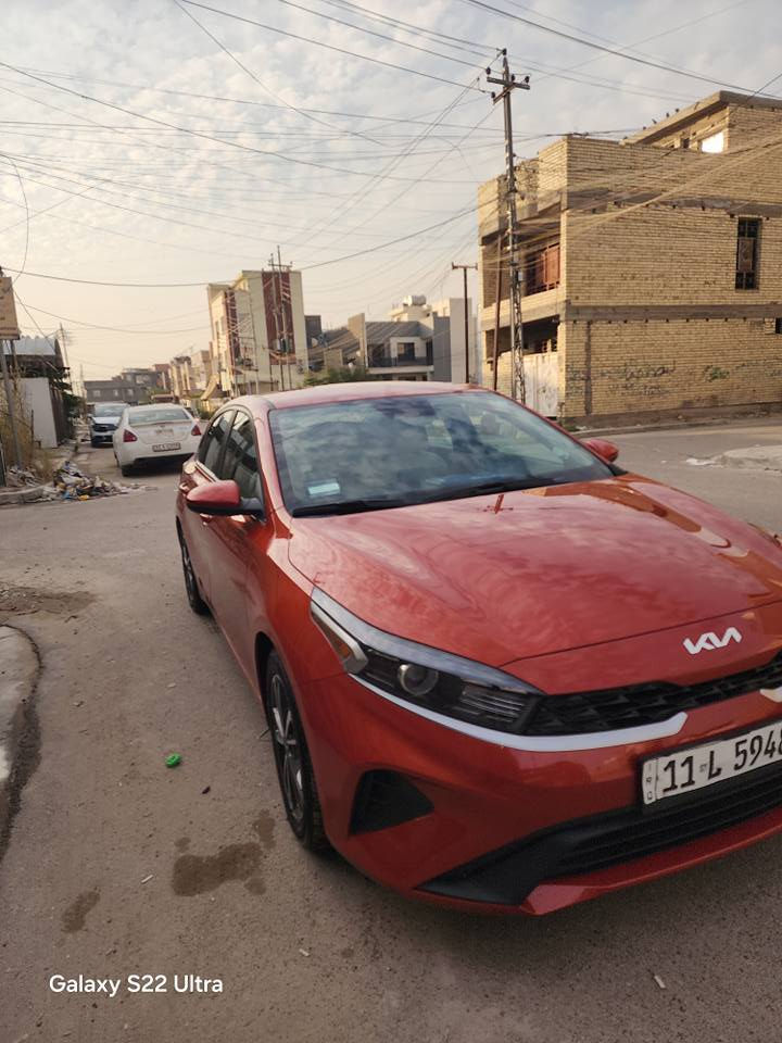 فورتي وارد امريكي موديل ٢٠٢٢رقم بغداد انكليزي هزه وسنويه جديده محرك ٢٠٠٠دوش كير اوتوماتيك حادثها خدش جاملغ وشويه من باب كلير بدون ايرباك ولادواخل ماشيه ٦٠مكان حي الجهاد، بغداد 
*********** بغداد, العراق
