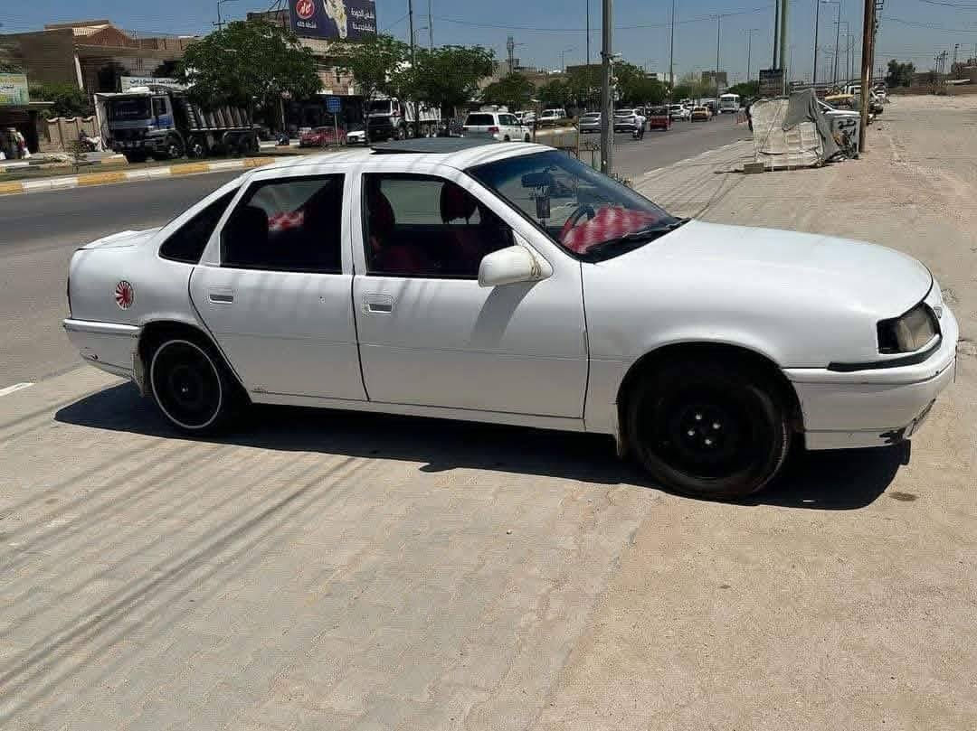 للبيع اوبل فيكترا گير ومكينه مكفوله بيها خلل كهربائيات وطافيه صار فتره متروكه
السعر 14$

اتصال ***********
