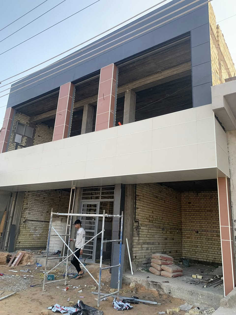 مستعدون ازالة كابون من واجهات البنايات ومجمعات الطبيه وباسعار تنافسية استبدالها بمواد غير قابله للاحتراق ومقبوله من دفاع المدني اتصال
***********
***********
