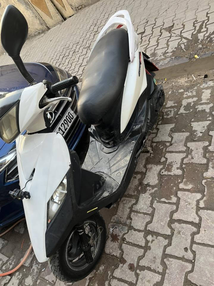 ‏سلام عليكم دراجة￼￼ ثعلب دراجة كلش حلوة ونظيفة كلها شغالة كهربائيات ￼شغالة مكينة حلوة ناعم مكاني شعلة￼ قطاع الثاني سعر 450 وبيها مجال قليل الرقم ***********￼
￼
