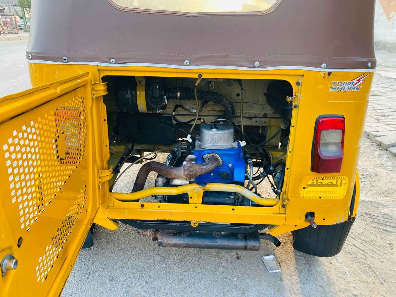 تكتك 21 شهر 3 مرقمه بغداد  كشر مكفول كفاله عامه ماعده المكينه مفتوحه السعر 7800 وبيه مجال بسيط

*********** ‭
