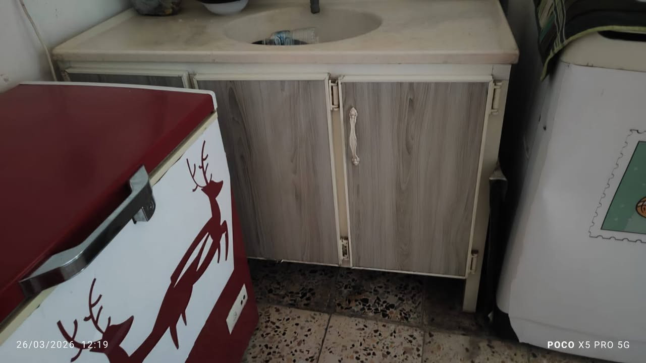 غراض للبيع مكان دوره اكو توصيل ***********
