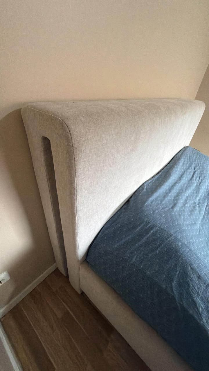 Ny skick.  180/200 cm. Säljer pga flytt. Har knappt använt. Landskrona, M


**إذا كنت صاحب هذا الإعلان وتريد حذفه لأي سبب، رجاءا أرسل رسالة إلى الدعم الفني**
