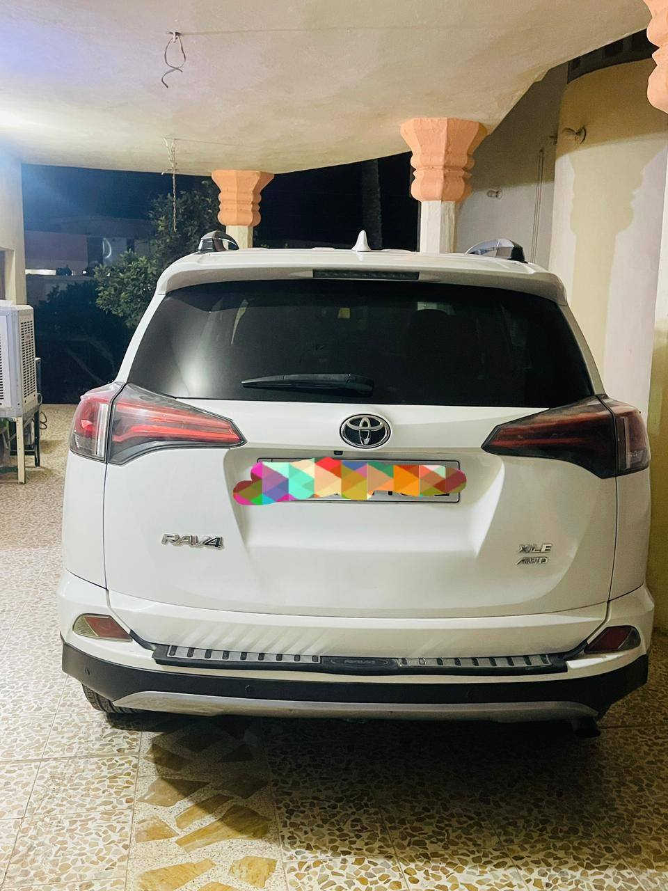 السلام عليكم
راف فور ٢٠١٧ وارد امريكي
مواصفات
فور ويل
تنته
كامرا
حساسات
رادار
حساس مسار
سيارة حلوه ونضيفه
السعر ١٧٠
وبيها مجال
***********
