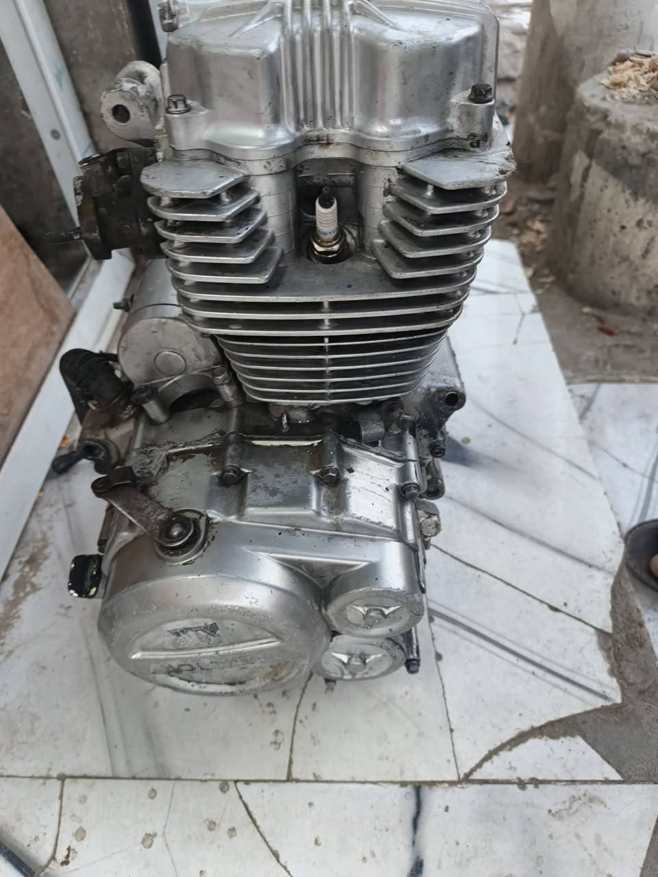 سلام عليكم ورحمة الله محرك سلطان محرك نضيف وحلو مشيهه خير من الله عندك يجي وياه هندر +عتله مال نمره صوته حلو ما بي خشونه وشغال مكاني ميسان عماره ماجديه قرب سيد عاشور هاذ رقمي واني خادم لشراي ***********
