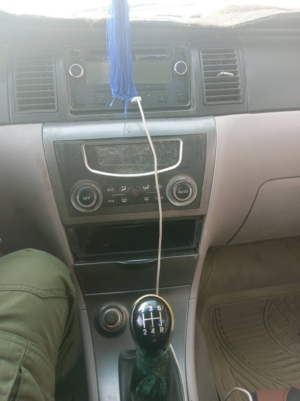 جيلي نوبل مديل 2012 كير وحرك مكفول تبريد شغال تخم تاير جراده خياس بل اهلال الخلفي ماجلق قليل جاملق المامي مبدل بي خياس قليل جوا الرباك المامي طاك سياره وضع شركه الرقم انكليزي سنويه مده 5 سنوات السعر(36)واتساب ***********
