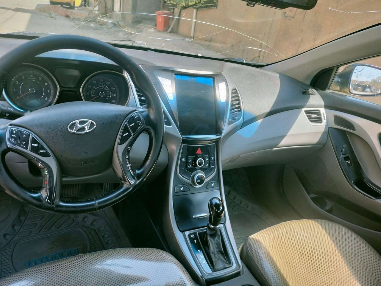 السلام عليكم
أنتره موديل ٢٠١٦ فول ماعده البصمه والفتحه 
سياره جاهزه خير من الله ***********
السعر ١١٥ مكاني بغداد مدينه الصدر
