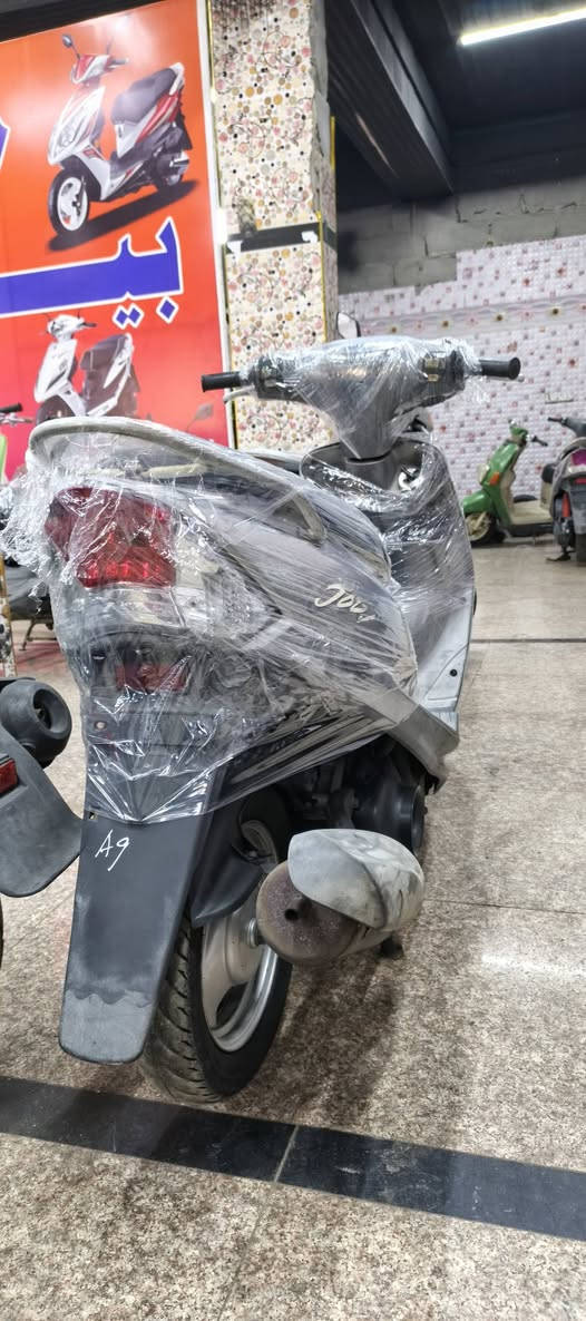 سلام عليكم شلونكم شباب دراجه ماكس ملغولي جديده قبل سبوع من طلعت من وكيل البيع دراجه كفاله عامه برغي ما مفتوح بيها مكينه ناعمه شرط ذا مفتوح بيها برغي ترجعه الي دراجه كله ختم واحد تجي تشوف بعينك + الي ما يشتري لا يتعبني رجاء 
مكاني ميسان مغربه نتصل او راسل ع هذا رقم ***********
