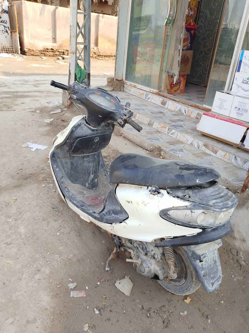 سلام عليكم دراجه دولفين للبيع مختلفه سنتر ابيعك جوم حديد السعر 125 وبيه مجال
ماكني شاميه 
الاستفسار مراسله الصفحه او اتصال على الرقم 
***********
