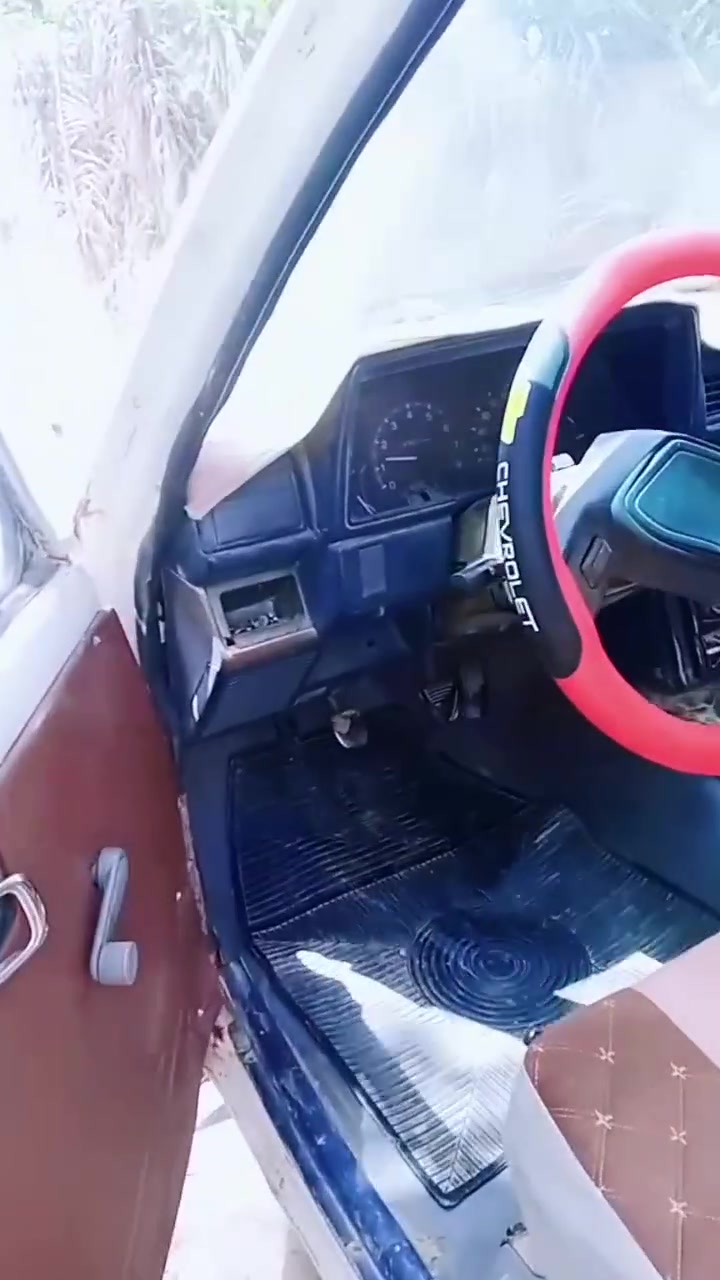 تفاصيل الاتصال على رقم الهاتف ***********

