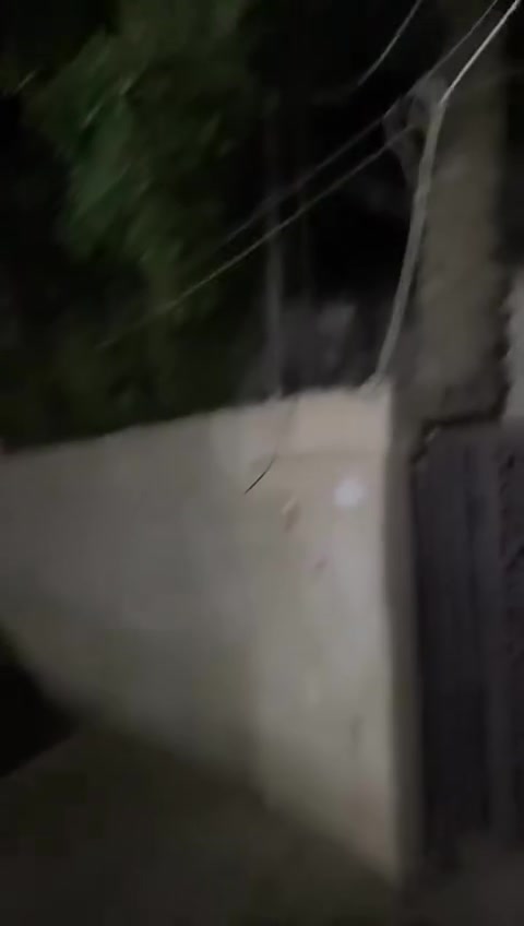 بيت ٢٠٠ متر بالدوره شارع ٦٠ فرع الحسام لزيوت السيارات

🏠 ٢ غرف نوم 

🏠 استقبال جدا كبيره  ٩*٥ تقريبا 

🏠 مطبخ كبير 

🏠 حولي كبير 

🏠 بيتونه كبيره 

🏠 حديقه و كراج  

🏡 الايجار ٧٠٠

و ايضا يوجد مشتمل ارضي و شقه في ابو دشير مربع المستوصف الشقه ٣٠٠ البيت ٤٠٠ 

0775 564 7385
