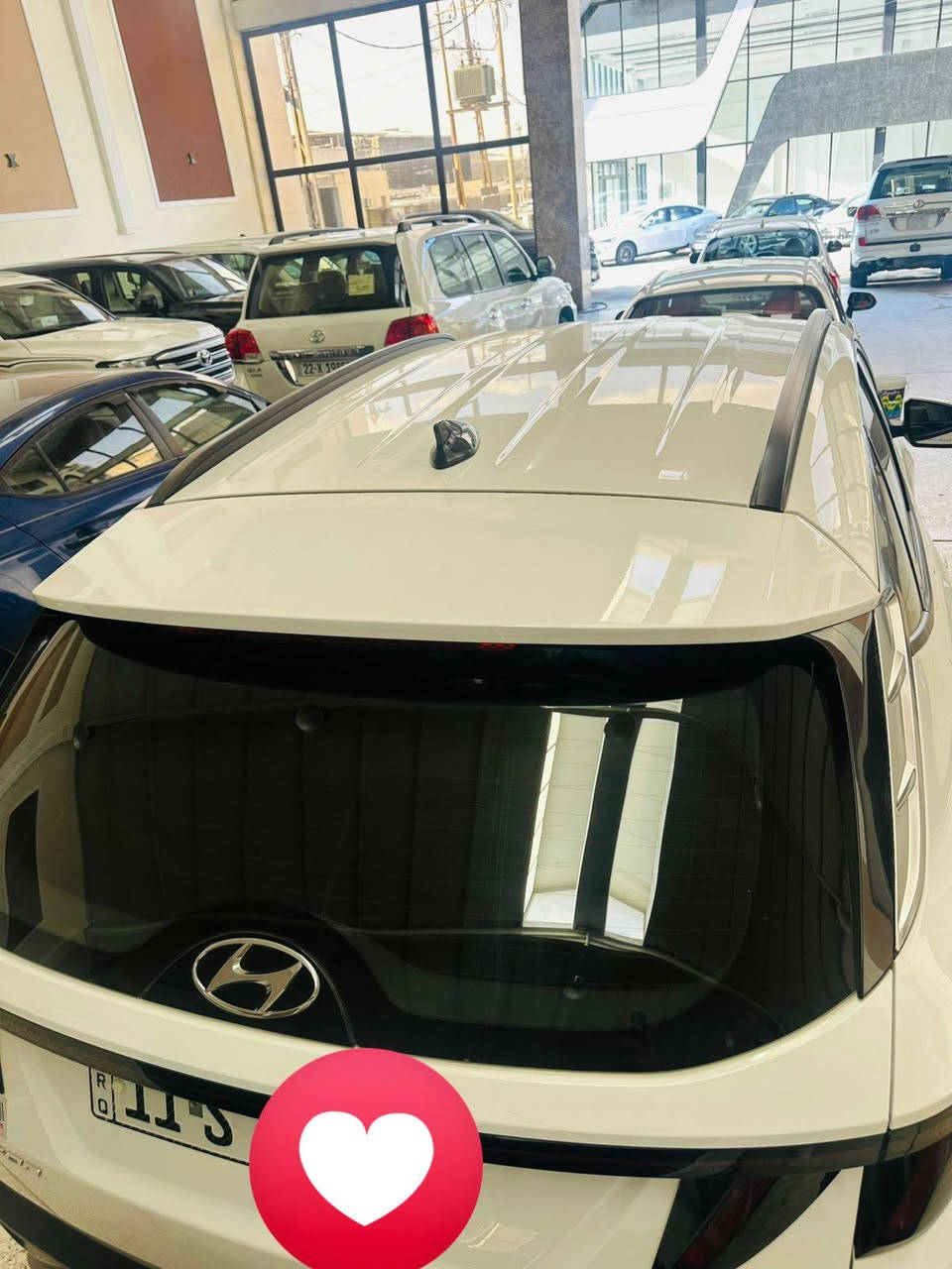 سلام عليكم   توسان ٢٠٢٤
رقم بغداد مكانها بغداد بأسمي تحويل مباشر 

مكفوله كفاله عامة ماشيه ١٦ الف كيلو بعدها بالضمان وكل تبديلات الدهن بالوكالة 
موصفات 
كشن الامامي كهرباء جلد 
شاشه كبيرة 
حساس ٣٦٠ امامي خلفي 
بصمة دخول ذكي 
نقاط عمياء تحديد مسار 
ردار امامي 
حساس إطار 
السيارة جديدة حيل وبالواقع احلى 
***********
سعر ٢٢٥٠٠
