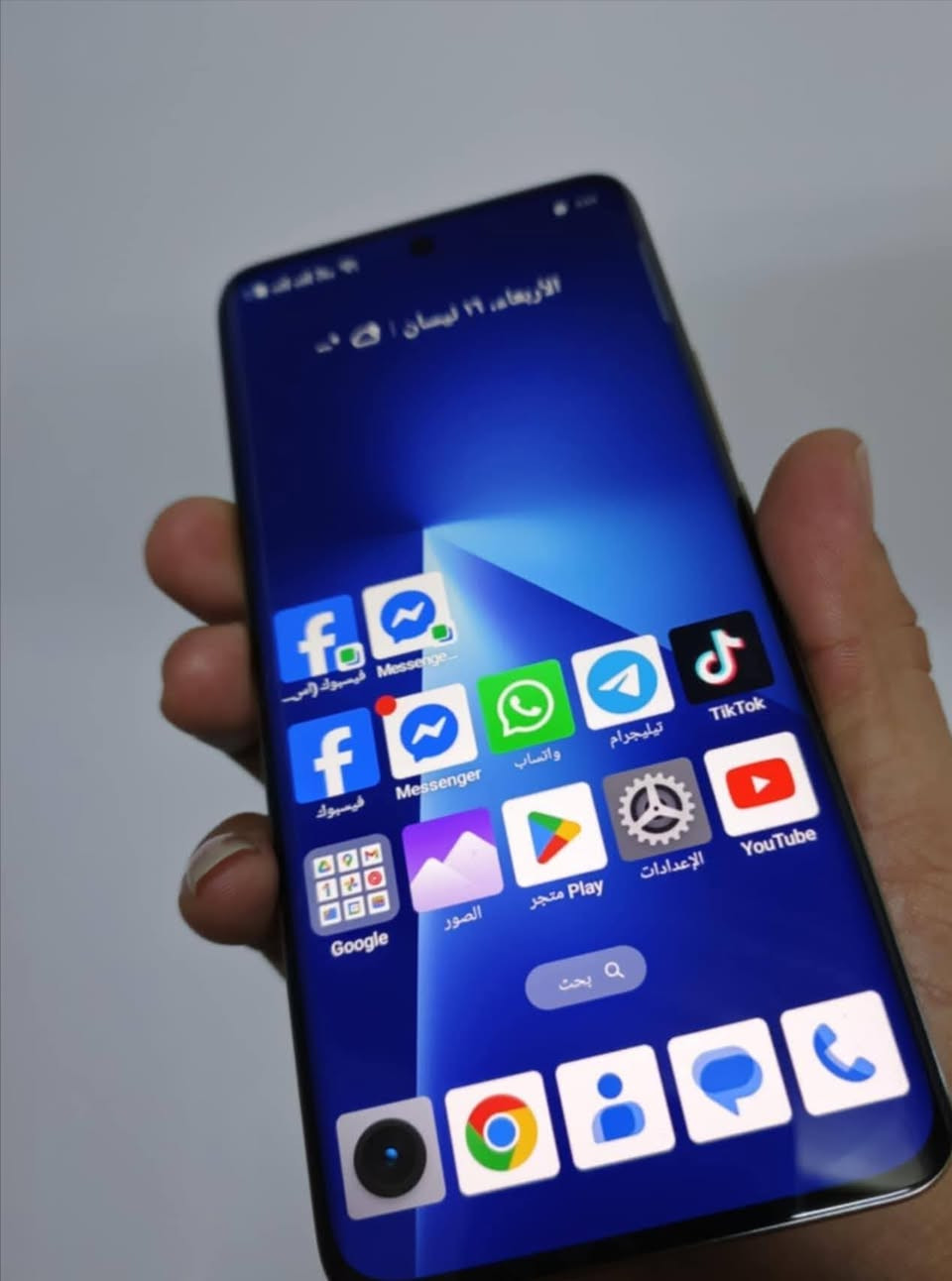 السلام عليكم غني عن التعريف 
عملاق ريلمي 13برو بلس ملك التصوير 
مستخدم نضيف لوك مكفول
كامرات سوني 50+50+50 بتقريب حقيقي 120X
رام12 ذاكره 512
معالج سناب دراكون 7sgen2 
باتري5200 بقدرة شحن 80واط 
شاشه امولد منحنيه 
صوت ستيريو سبيكر 
اندرويد 15 واجهة ريلمي UI6
السعر400 وبي مجال شي قليل مكاني موصل جانب ايسر 
شراي راسلني *********** وتساب موجود
