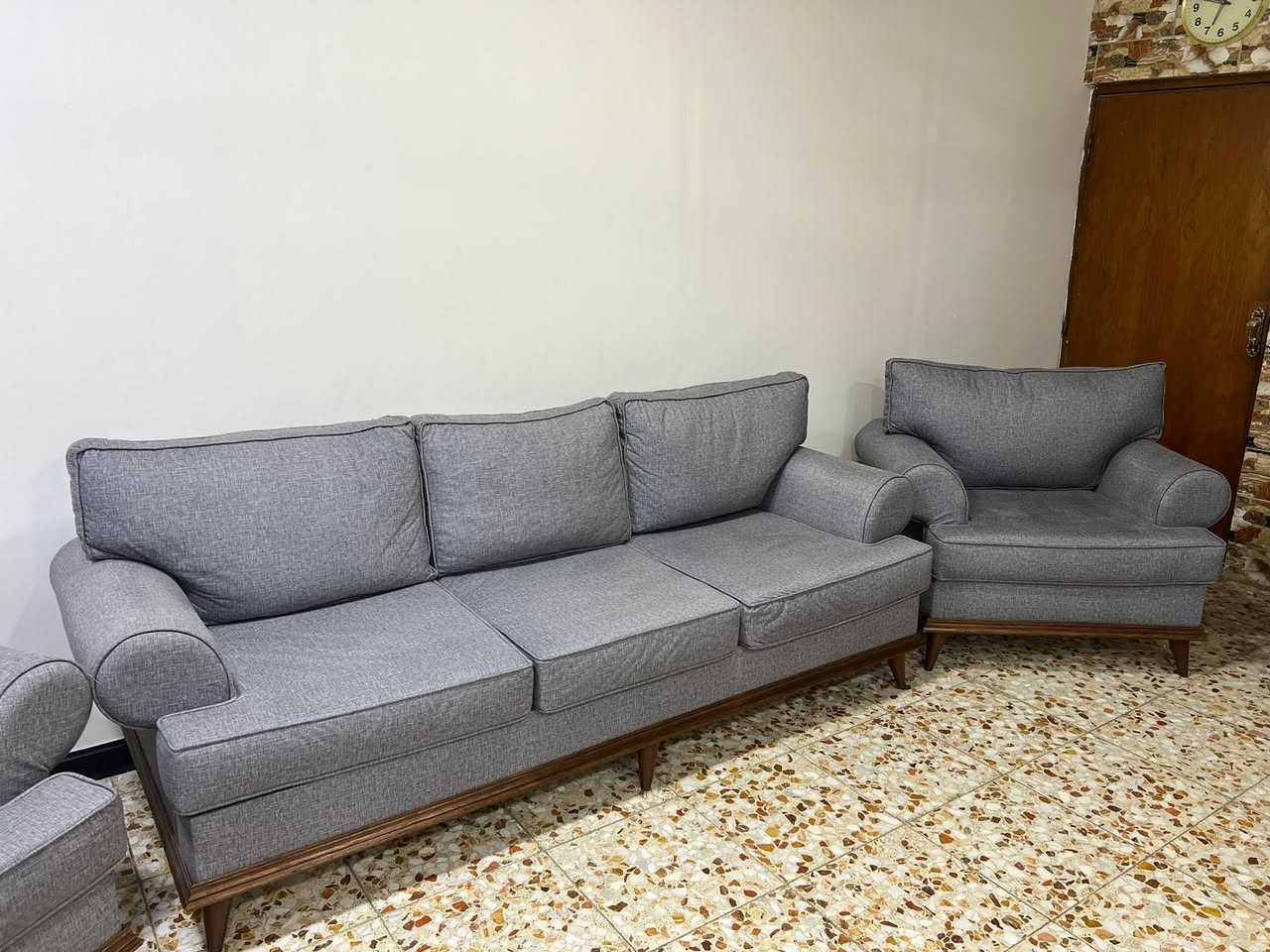 تخم جديد استعمال قليل ونضيف جداً اي ضرر مابي للبيع ٨ مقاعد إسفنج اصلي طبي ١٠٠٪؜مكاني بغداد حي اور


**إذا كنت صاحب هذا الإعلان وتريد حذفه لأي سبب، رجاءا أرسل رسالة إلى الدعم الفني**